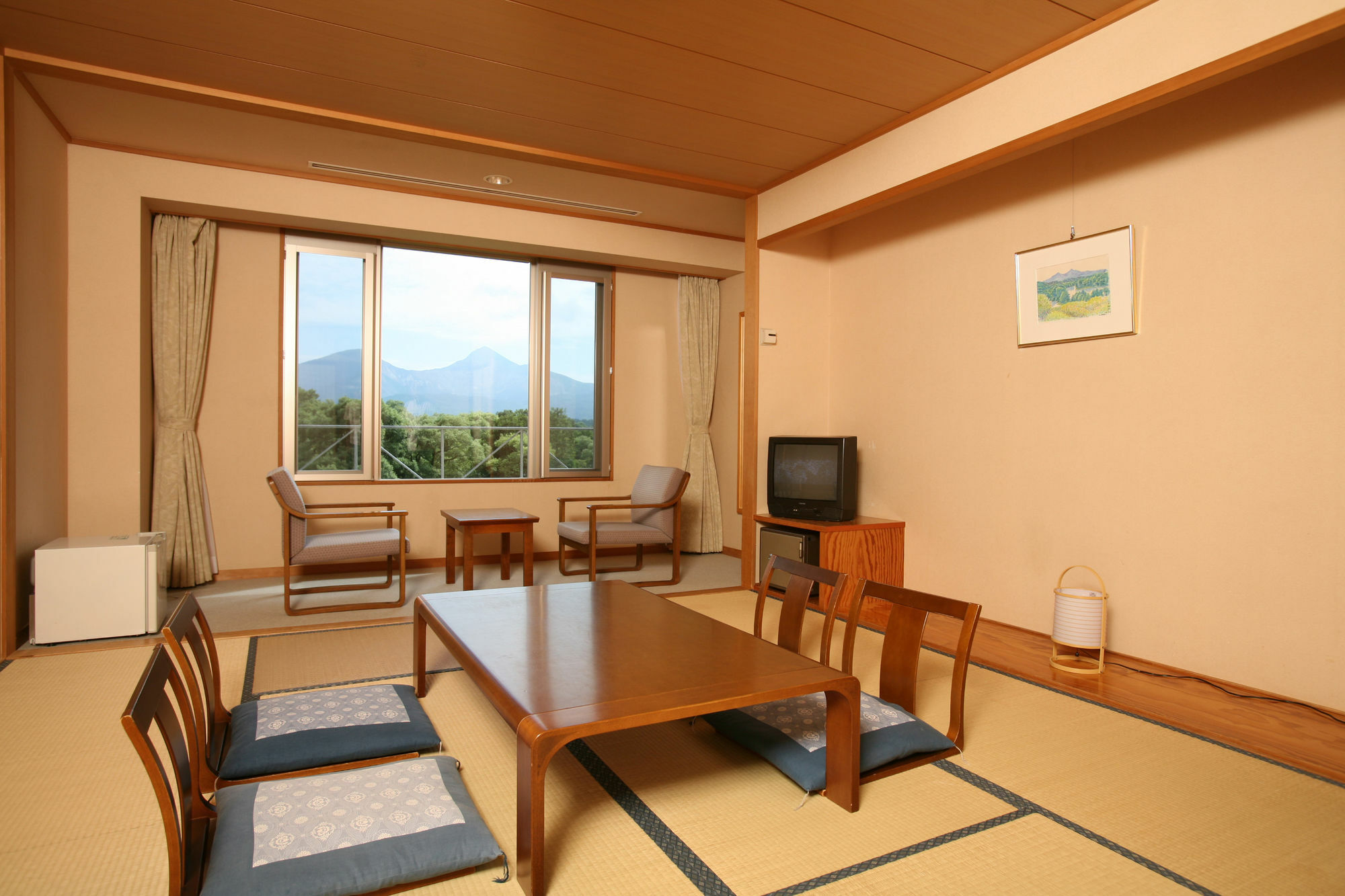 ホテル 休暇村裏磐梯 北塩原村 エクステリア 写真